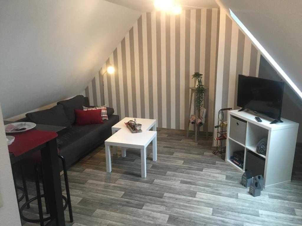Higgen Adamla Appartement Stedesdorf Buitenkant foto
